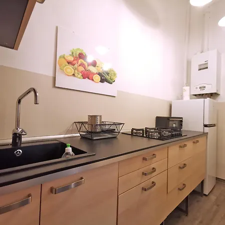 L'officina 4* Μπάρι