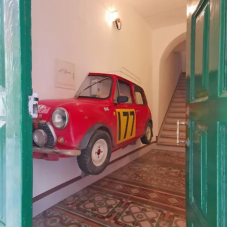 فندق مبيت وإفطار لوفوسينا باري