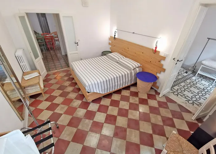 L'officina Frühstückspension Bari